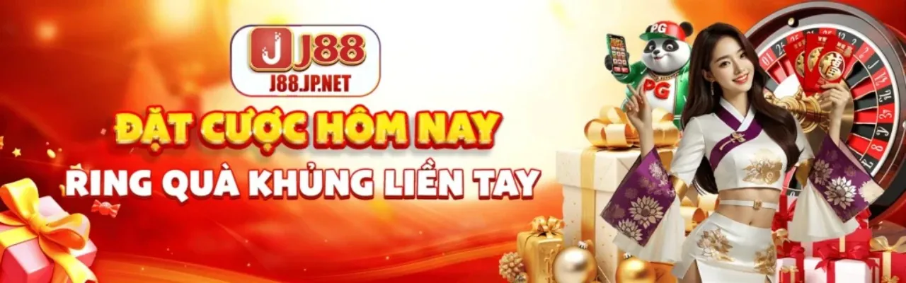 Bàn Roulette với bánh xe quay và chip
