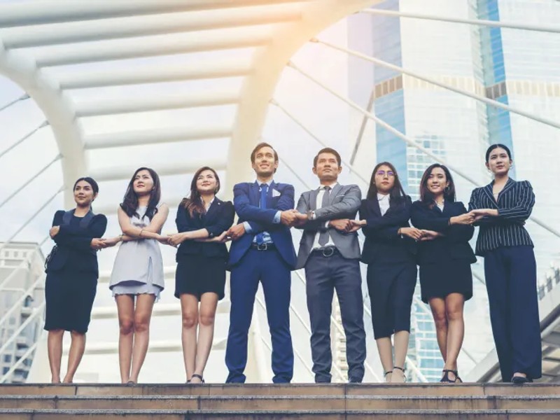 Bản đồ Châu Á với các biểu tượng hạn chế và cơ hội trong ngành cá cược.